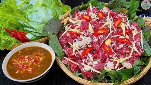 Dê Hấp Tía Tô Tại Bàn